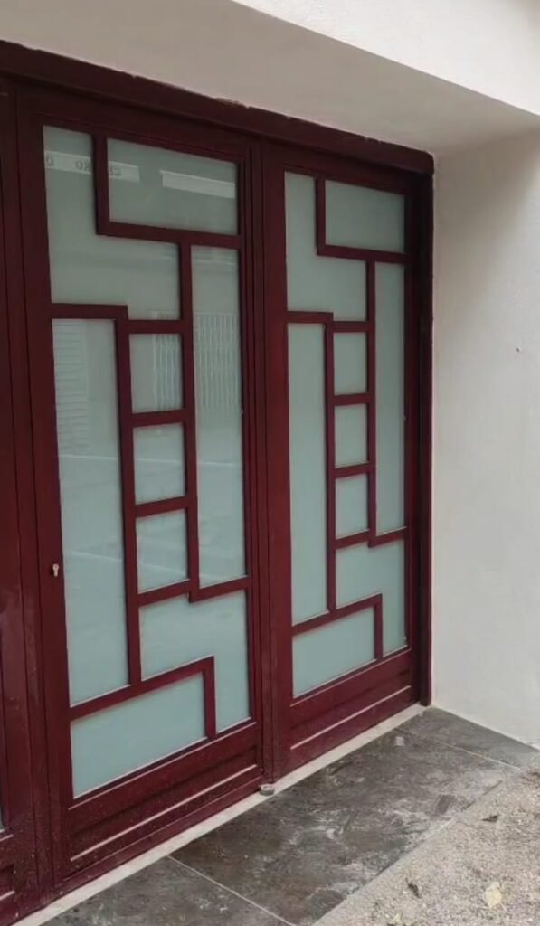 Puertas y cerramientos metálicos